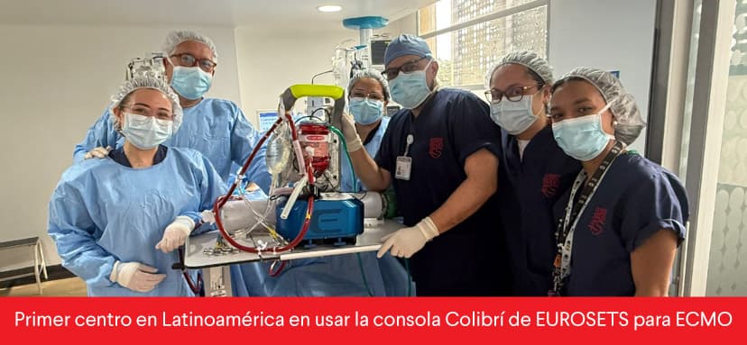 Equipo usando la consola Colibrí ECMO Eurosets Equipo usando la consola Colibrí ECMO Eurosets