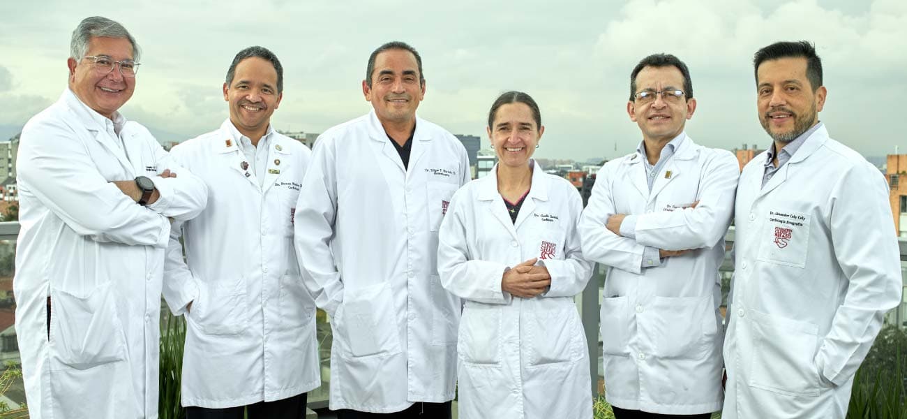 Equipo de corazón de la clínica shaio